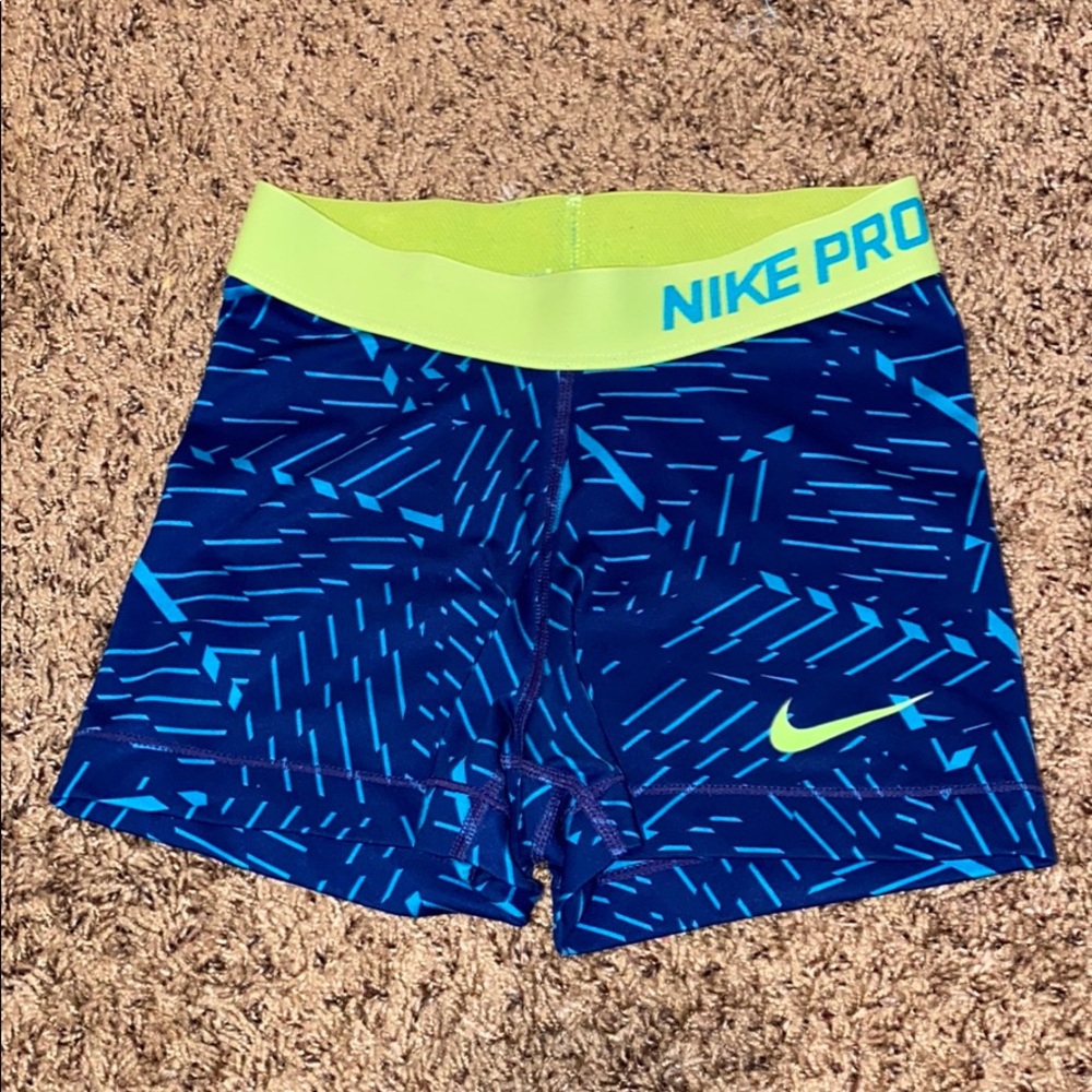 Nike Pro’s